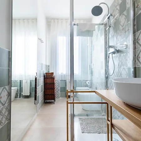 Think Positive Flat - Con Parcheggio! Apartman *