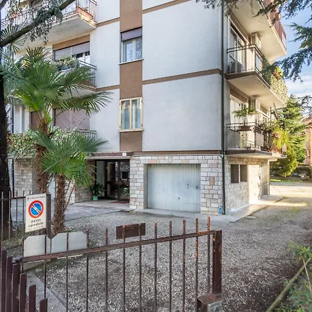 Think Positive Flat - Con Parcheggio! Apartman Padova